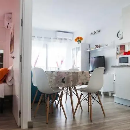 Apartamento ¡playa Torrecilla, A Un Paso Del Centro Peatonal! *