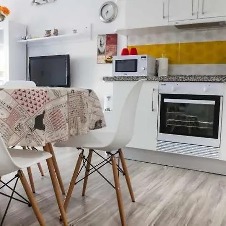 ¡playa Torrecilla, A Un Paso Del Centro Peatonal! Apartamento Nerja