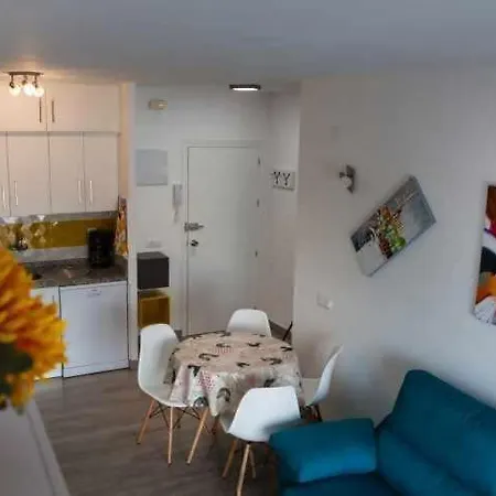 Apartamento ¡playa Torrecilla, A Un Paso Del Centro Peatonal!