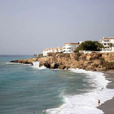 ¡playa Torrecilla, A Un Paso Del Centro Peatonal! Apartamento Nerja