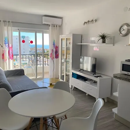 ¡playa Torrecilla, A Un Paso Del Centro Peatonal! Apartmán Nerja