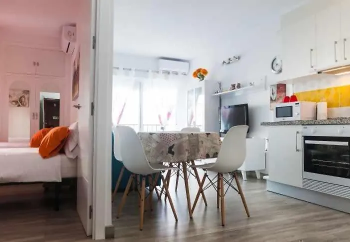 Apartamento ¡playa Torrecilla, A Un Paso Del Centro Peatonal! Nerja