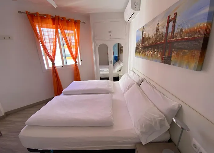 ¡playa Torrecilla, A Un Paso Del Centro Peatonal! *